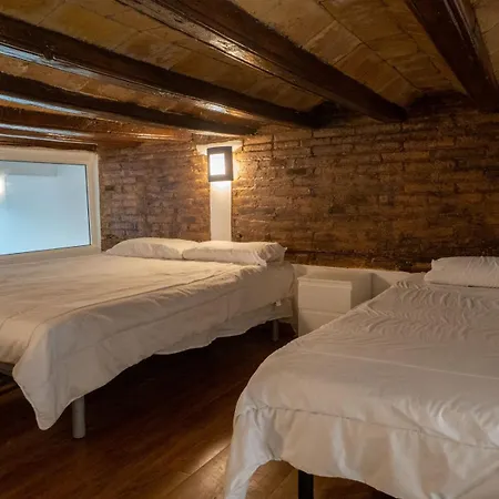 Casa Gracia Con Jardin Barcelona